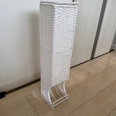 トイレットペーパーホルダー白トイレ用品トイレットペーパーたわタワーの画像