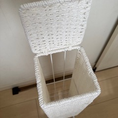 トイレットペーパーホルダー白トイレ用品トイレットペーパーたわタワーの画像