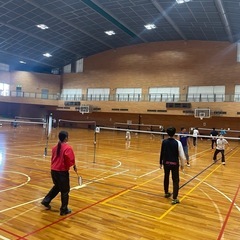 バドミントンやろう🏸🏸