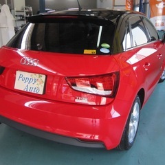 アウディ　A1 スポーツバック　1000cc TFSI スポーツ　レッド×ブラック　2トーンの画像