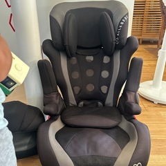 エールべべ　チャイルドシートの画像