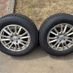 スタッドレスタイヤホイールセット215/65R16R16の画像