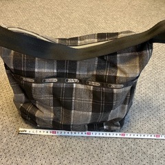 リュックとショルダーの画像