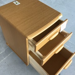 袖机　収納家具　木製　キャスター付き 中古品の画像