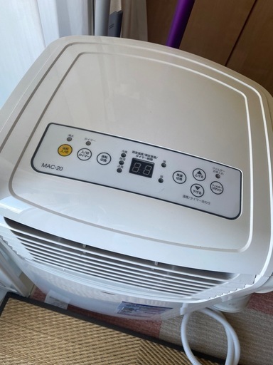 ナカトミ製の移動式エアコン　MAC-20