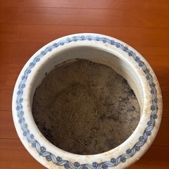 陶器製　火鉢
の画像
