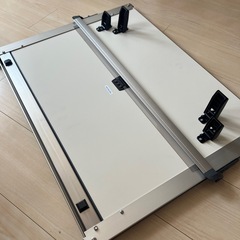 製図盤および付属物の画像