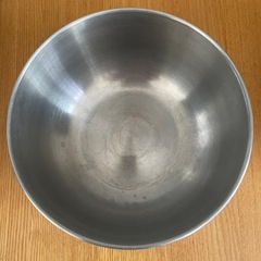 ボールとザルの画像