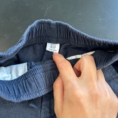 新品服とパンツの画像