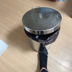 ステンレス　ゴミ箱の画像