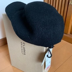 新品未使用　ユニクロ　UNIQLO ブラック キャスケットの画像