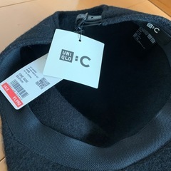新品未使用　ユニクロ　UNIQLO ブラック キャスケットの画像