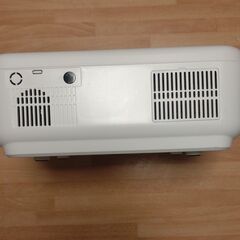 【美品】ONNAYO プロジェクター ON01（C50）1920×1080フルHD/最大200インチ投影/LED光源/HDMI×2・USB×2・Bluetooth対応/リモコン・電源ケーブル付属/家庭用・映画鑑賞・ゲームに最適の画像