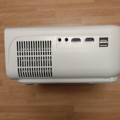 【美品】ONNAYO プロジェクター ON01（C50）1920×1080フルHD/最大200インチ投影/LED光源/HDMI×2・USB×2・Bluetooth対応/リモコン・電源ケーブル付属/家庭用・映画鑑賞・ゲームに最適の画像