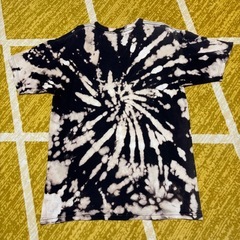🥰3🥰HUF🤩胸元ロゴ・グランジTシャツ😆の画像