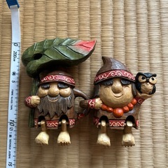  木彫りの置物の画像