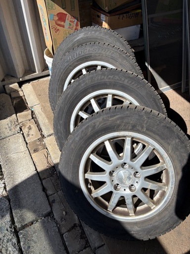 BRIDGESTONE VRX2スタッドレスタイヤ