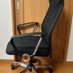 中古の椅子です。の画像