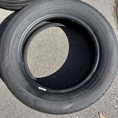 新古タイヤの画像