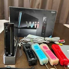 訳ありWii +ソフト9本 +リモコン4本の画像