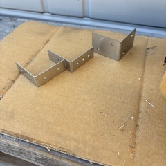 L字金具の画像