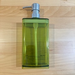 ソープボトル　550ml　シャンプー　ボディソープの画像