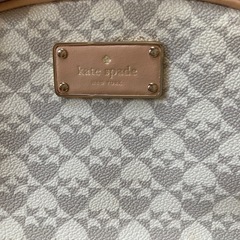 kate spade バックパック ホワイト・ベージュの画像