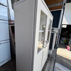 食器棚の画像