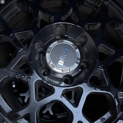 ランドクルーザープラド スタッドレス 4本の画像