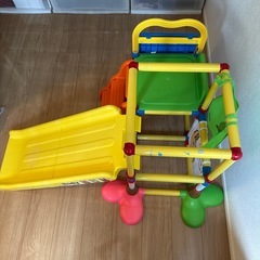 子供のおもちゃの画像