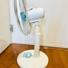 30cmリビング扇風機 JN-AMLF30-WH ホワイトの画像