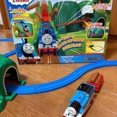 プラレール きかんしゃトーマス どきどきマウンテンセット　＆　トーマスシリーズ車両セットの画像