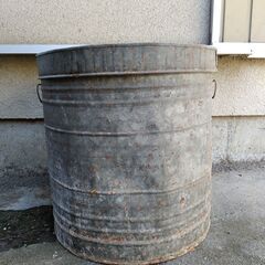米穀貯蔵缶の画像