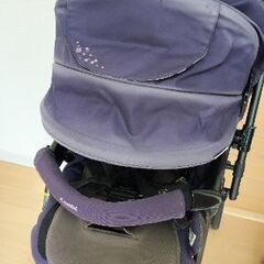 Combiベビーカー　紫の画像