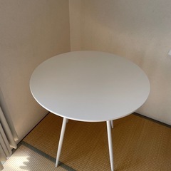丸テーブル　の画像