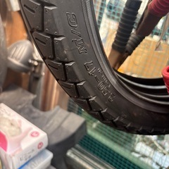 スーパーカブ　タイヤ　前後の画像