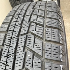 YOKOHAMAスタッドレスタイヤ iceGUARD  6 アイスガード iG60 175/65R15 の画像