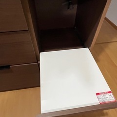 食器棚の画像