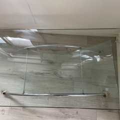 ガラステーブルの画像