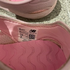 ニューバランス　サンダル15センチの画像