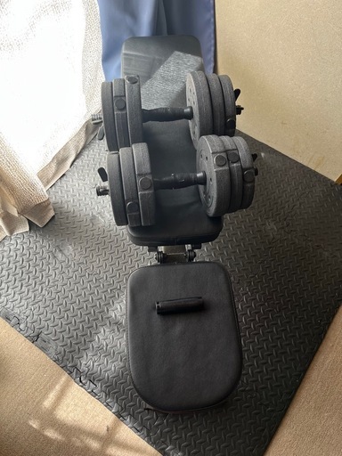 ベンチ台 ＋ダンベルセット(片方10kgずつ)