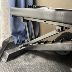 ベンチ台 ＋ダンベルセット(片方10kgずつ)の画像