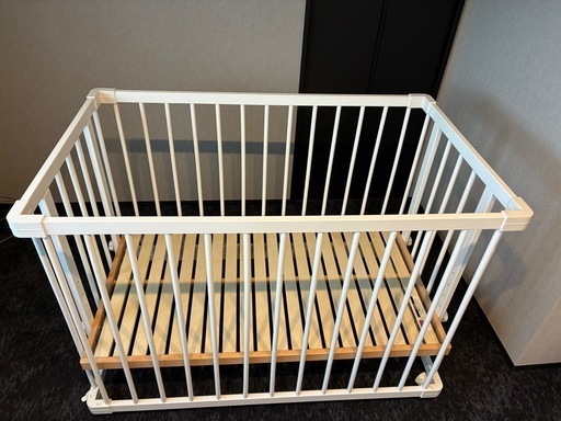 ファルスカ　ベビーベッド