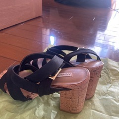 MIMINY PIMINY ヒールサンダル　靴の画像
