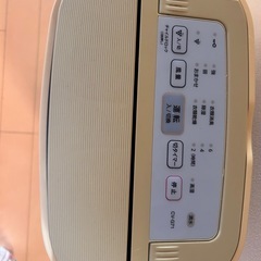 シャープ　高濃度プラズマクラスタ衣類乾燥除湿機 ホワイト系 [木造9畳まで /鉄筋18畳まで /コンプレッサー方式] の画像