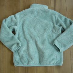 【状態良好】ユニクロもこもこフリース　140cmの画像
