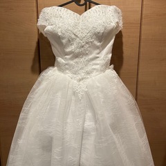 【美品・試着のみ】ウェディングドレス　オフショル　Sサイズの画像