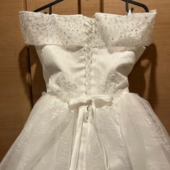 【美品・試着のみ】ウェディングドレス　オフショル　Sサイズの画像