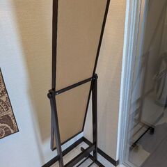鏡等身大の画像