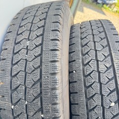 履き潰し用スタッドレス 205/85R16 BSの画像